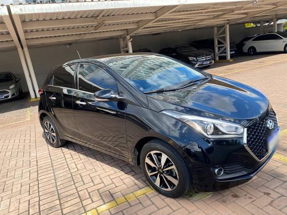 HYUNDAI HB20 1.6 PREMIUM 16V FLEX 4P AUTOMÁTICO HYUNDAI HB20 1.6 PREMIUM 16V FLEX 4P AUTOMÁTICO